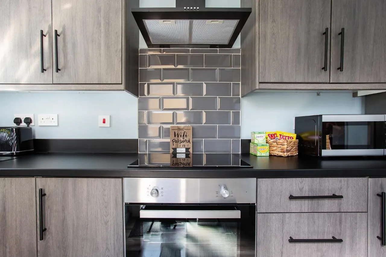 Holiday home Fully Refurbished North Belfast Home 3