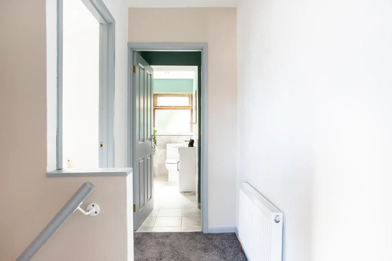 Fully Refurbished North Belfast Home 3