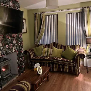  Holiday home 11 Parkmore Street, Ormeau Road, Belfast, Bt7 2gt, 2 Bedroom House