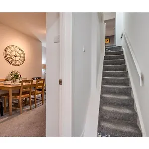  Apartment Ravenhill