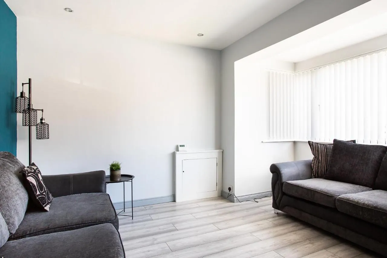 Fully Refurbished North Belfast Home 3 0*,  Reino Unido